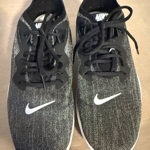 Nike Women’s Black and White Sneakers